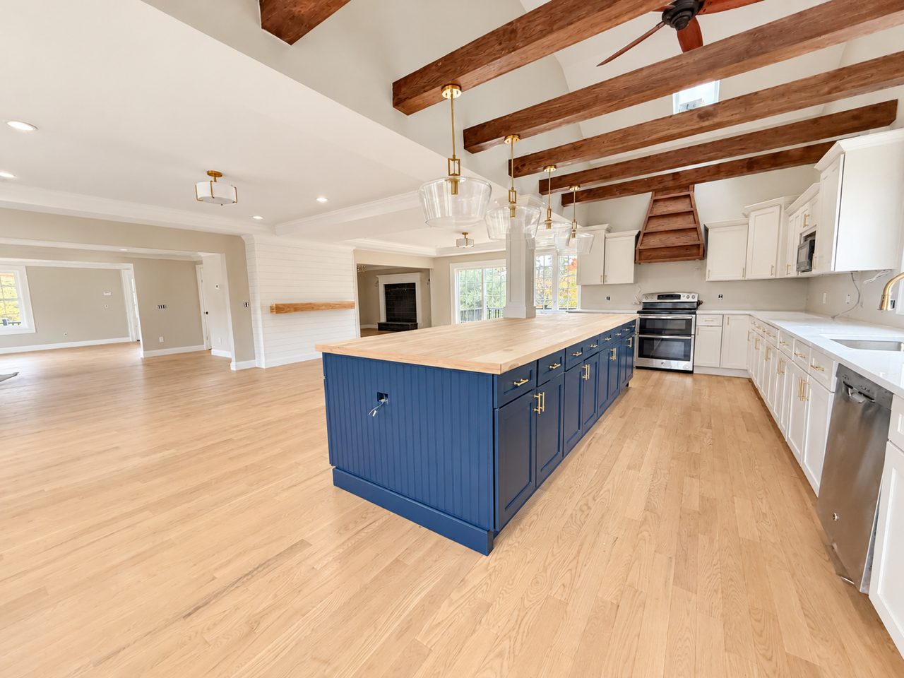 Cathedral-ceiling kitchen with island