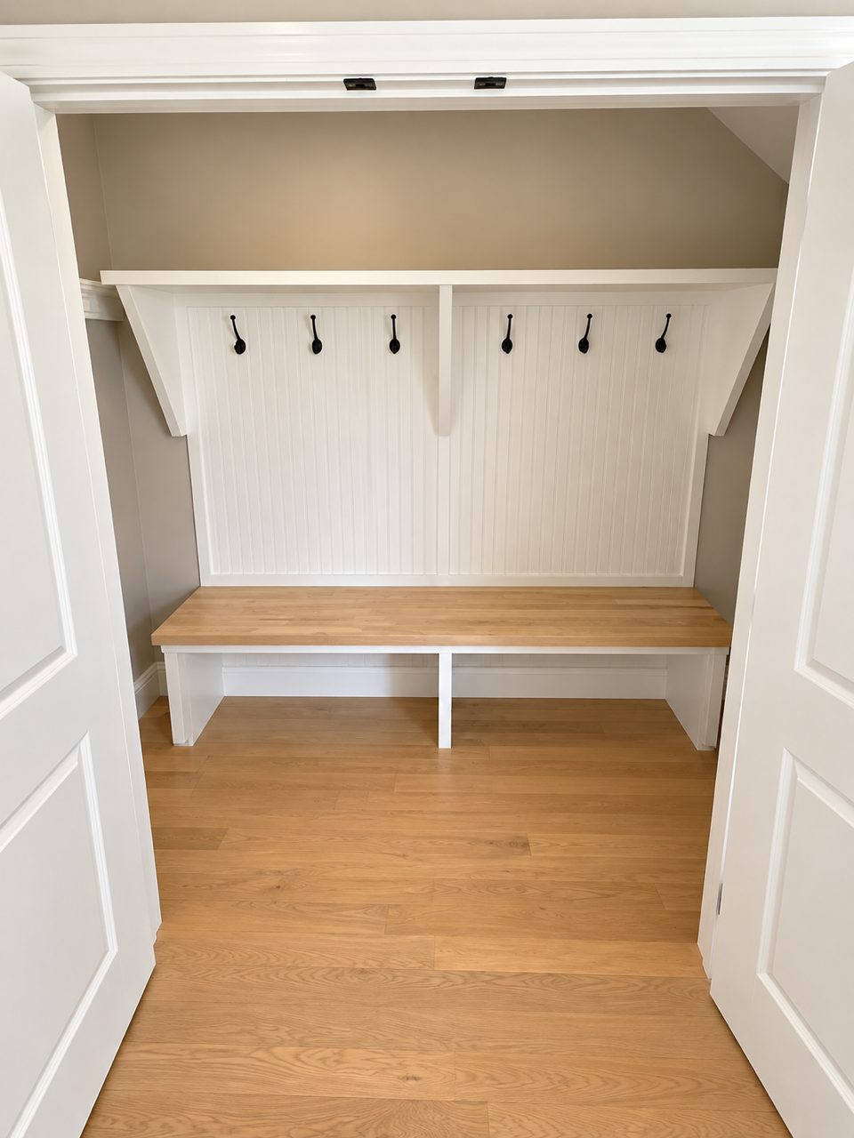 Built-in mudroom bench