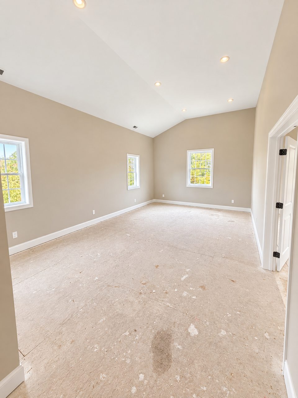 Primary suite sitting room, as it is today